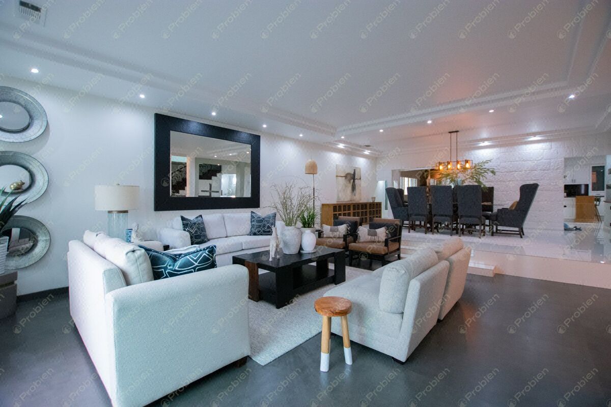 Hermosa Casa en Venta en Puerta de Hierro – Amplia