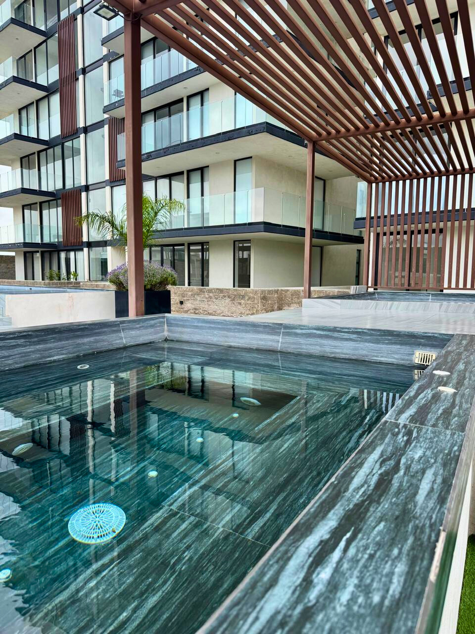 3 de 21: JACUZZI