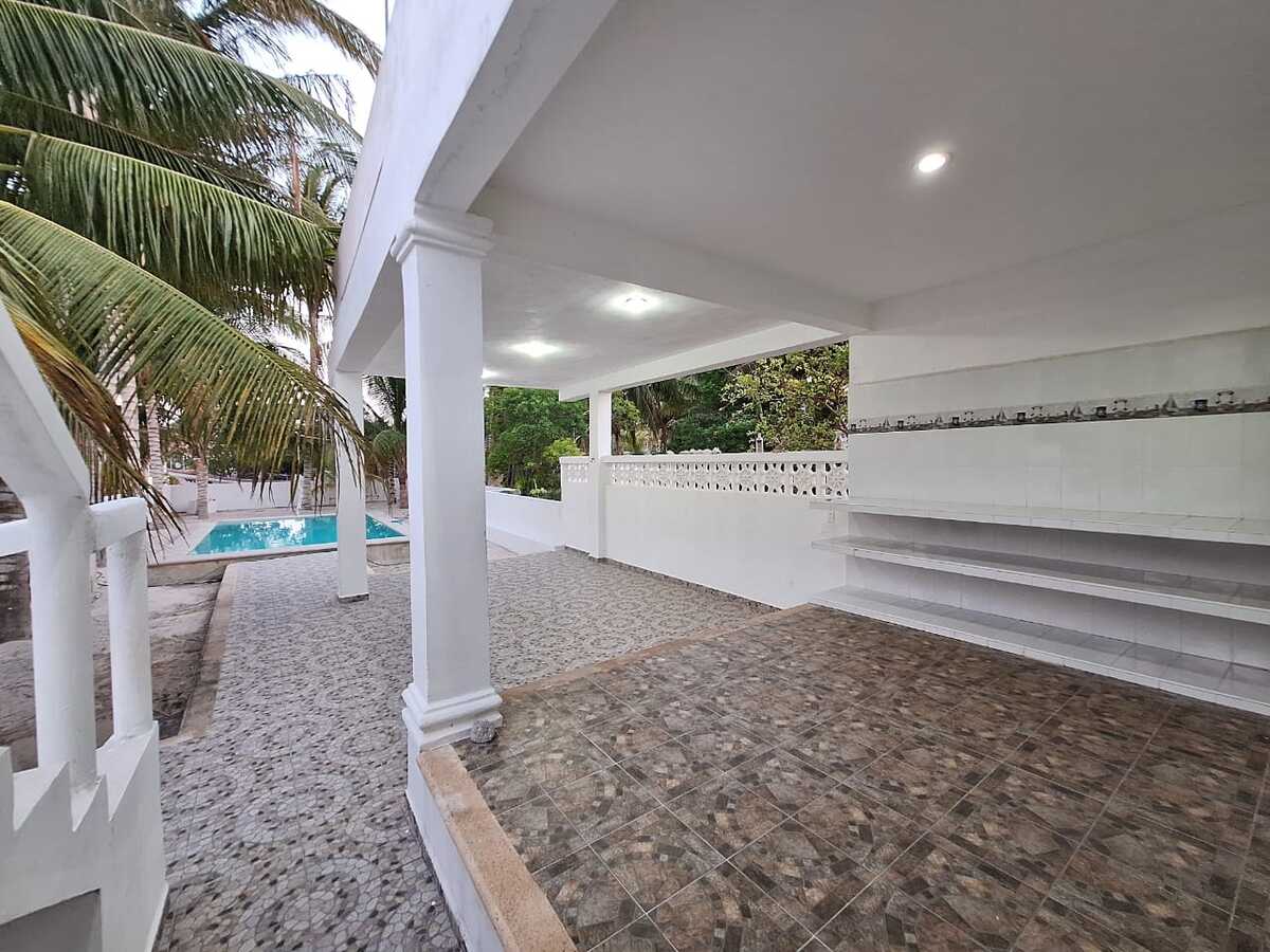 3 of 8: Patio