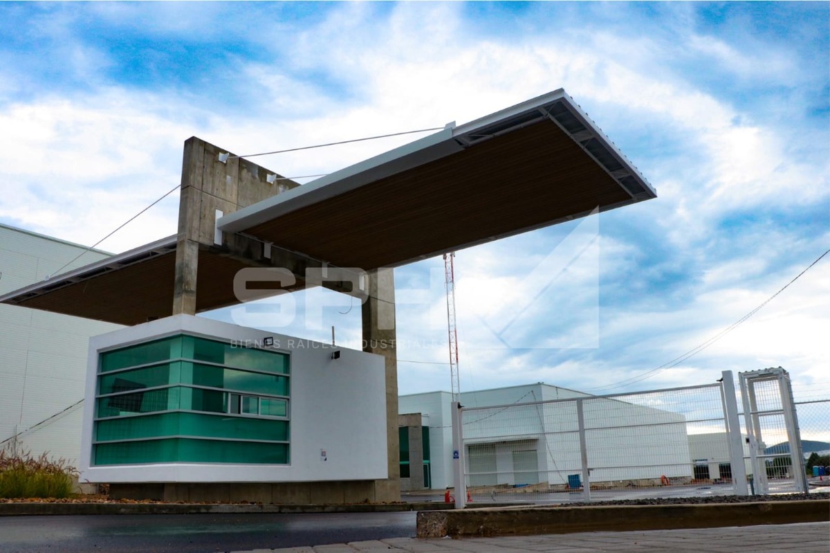 2 of 7: Naves Industria LIgera en Renta moderno sistema seguridad.