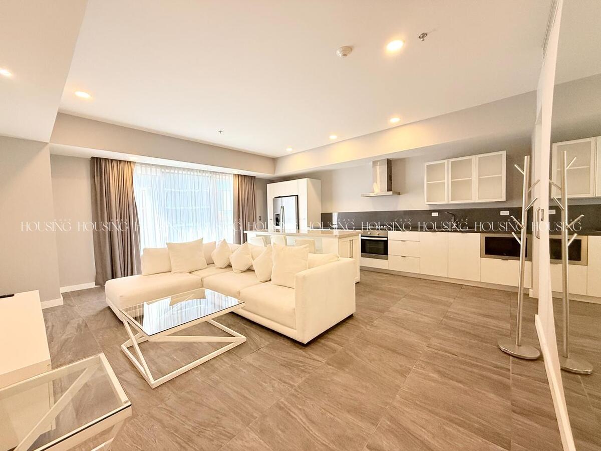 2 de 14: Sala/Comedor