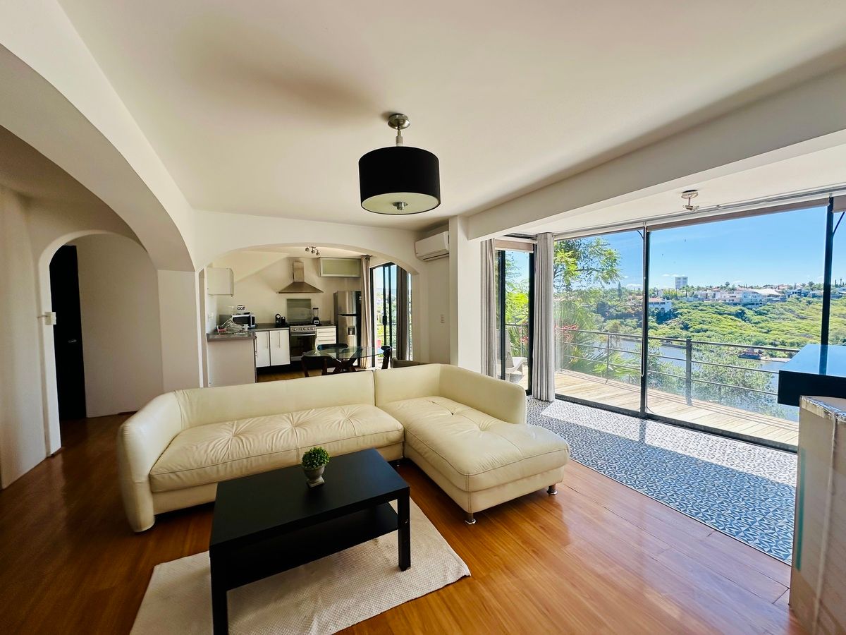 DEPARTAMENTO AMUEBLADO EN RENTA EN JURIQUILLA VISTA AL LAGO QUERETARO