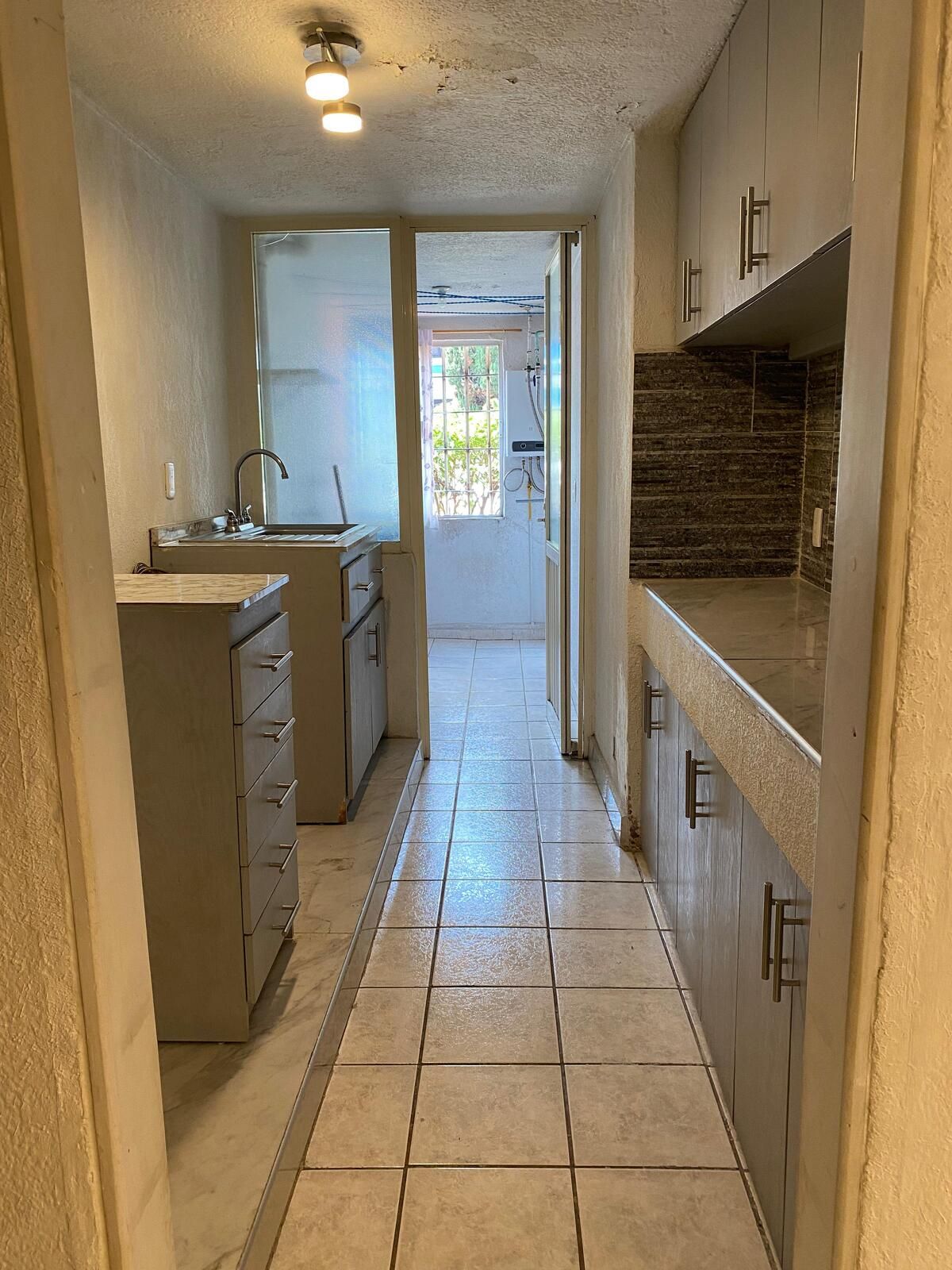 https://assets.easybroker.com/property_images/5536779/96390795/EB-UG6779.jpeg?version=1759173206
