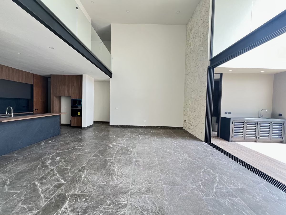 5 de 24: Cocina, Comedor, Terraza