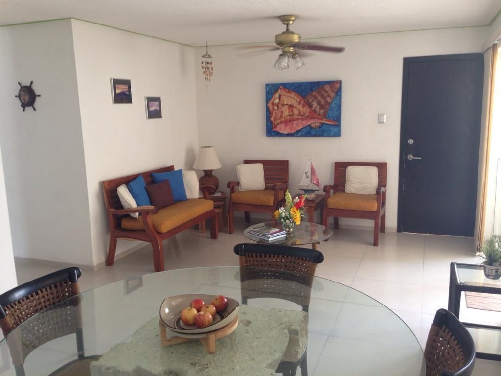 6 de 14: Sala/ comedor