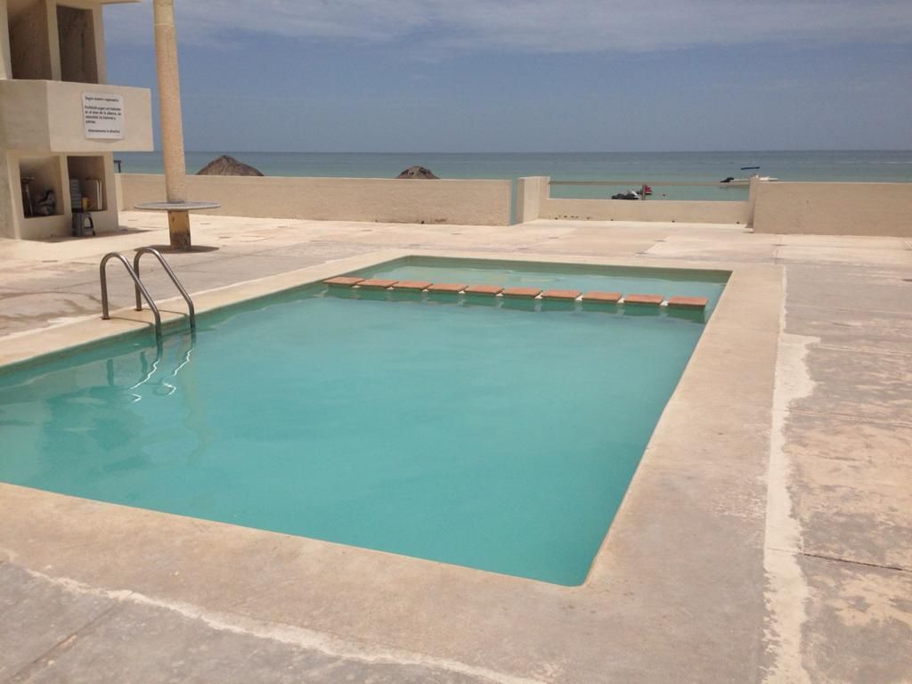 3 de 14: Alberca común