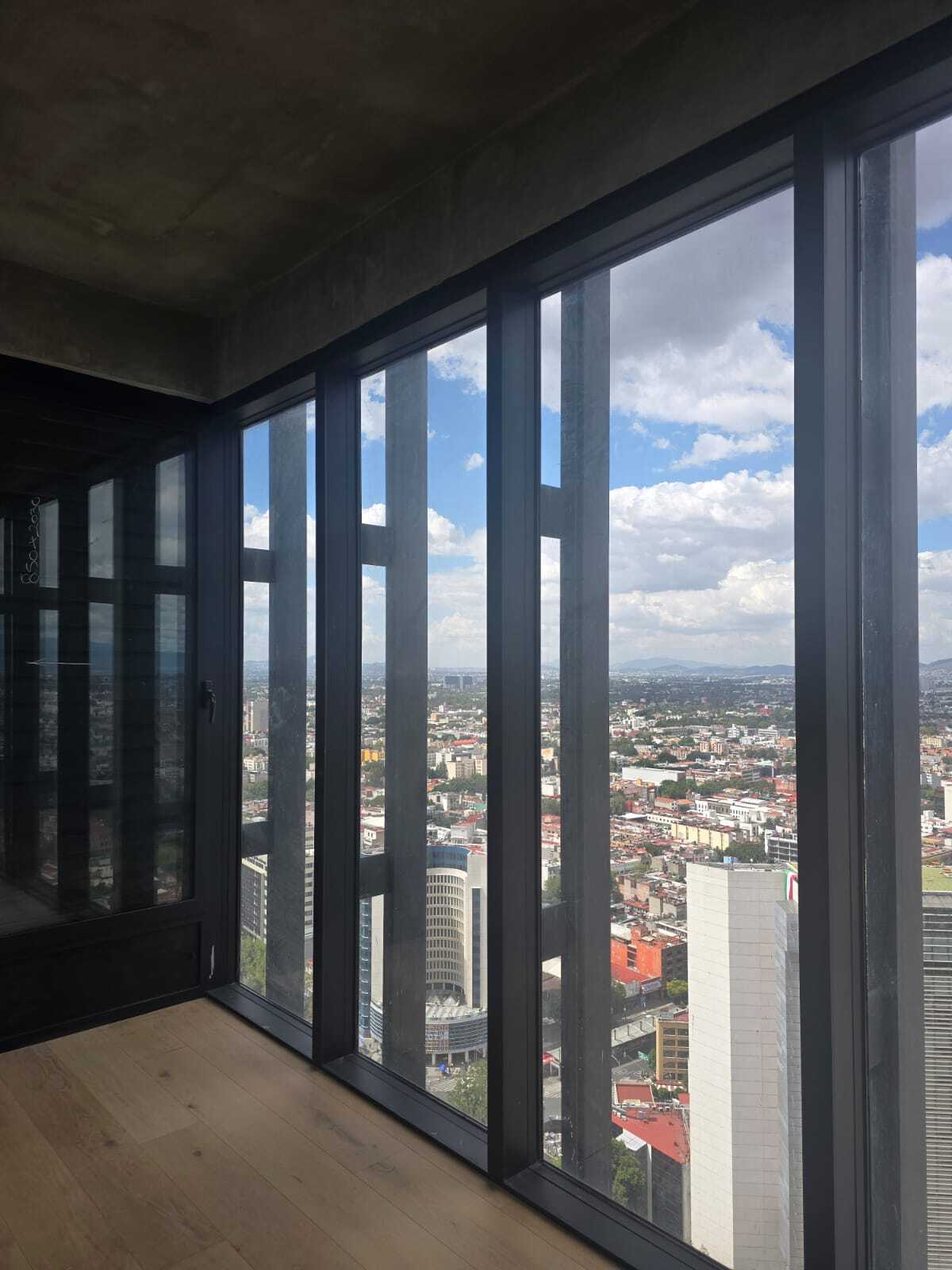 4 de 33