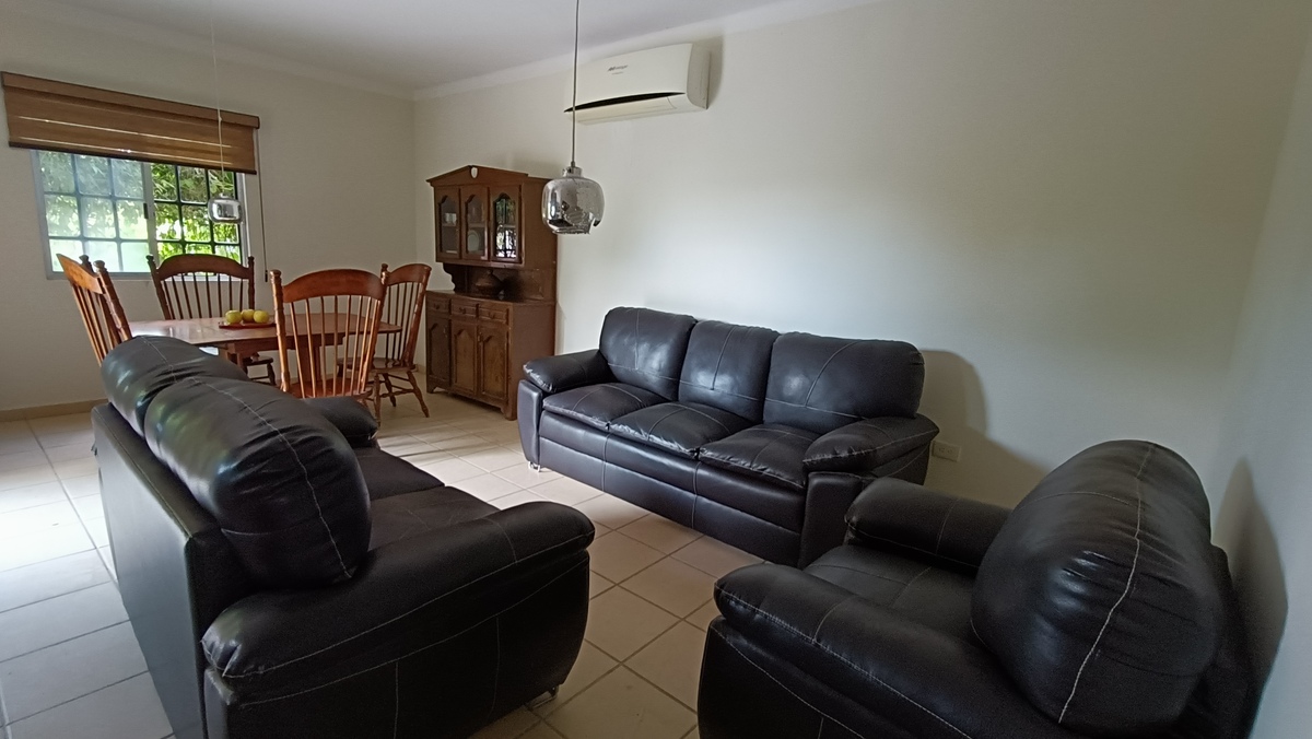 2 of 11: Sin muebles