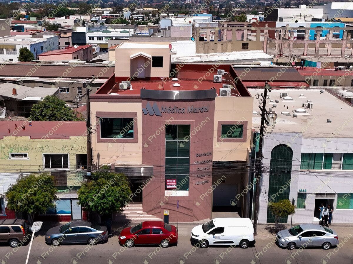Edificio en Venta en Zona Centro de Tijuana – 8 Consultorios