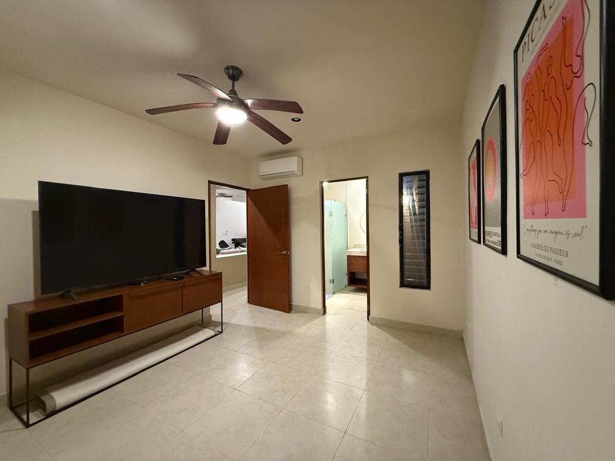 10 de 14: Segunda Habitación