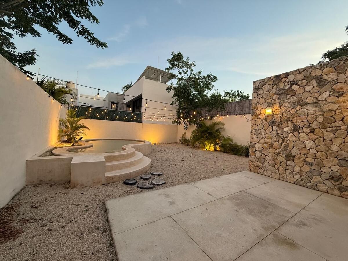 1 de 14: Terraza y Alberca