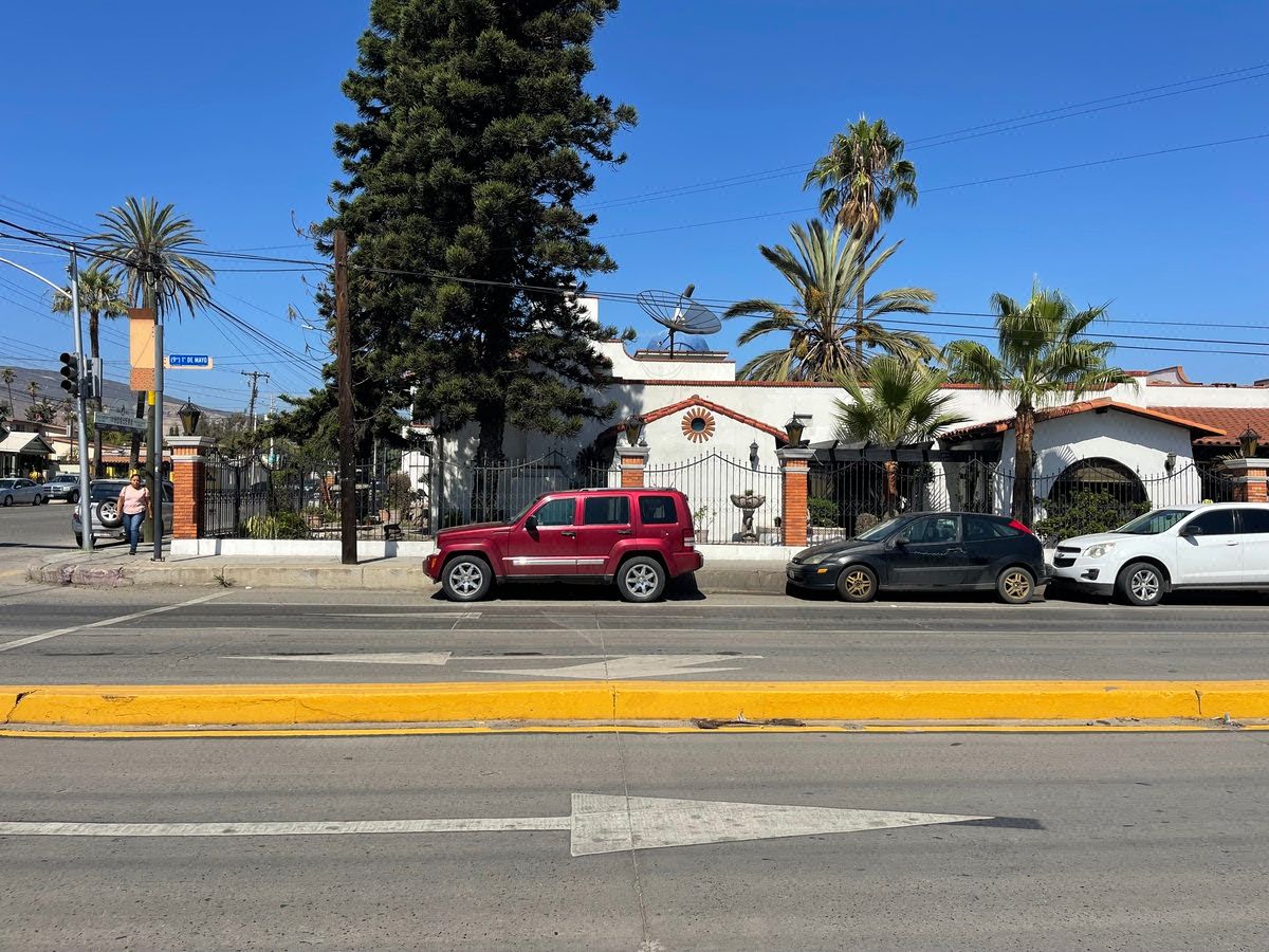 Casa en Venta con Uso de Suelo Mixto, 9 y Gastelum, Ensenada, B.C.