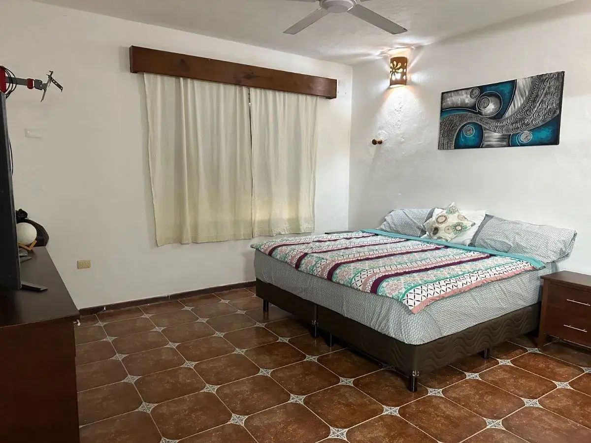https://assets.easybroker.com/property_images/5538452/96210604/EB-UG8452.webp?version=1758740849