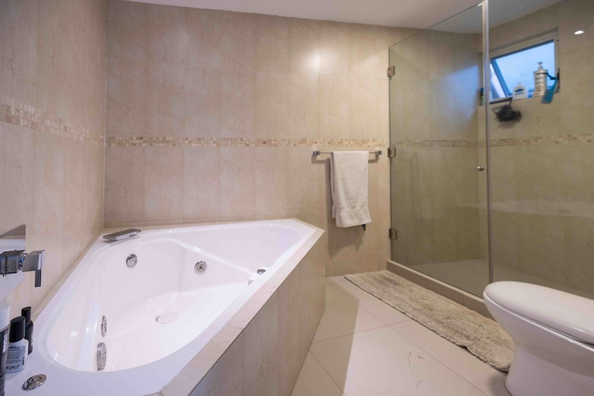 10 de 32: AMPLIO ESPACIO