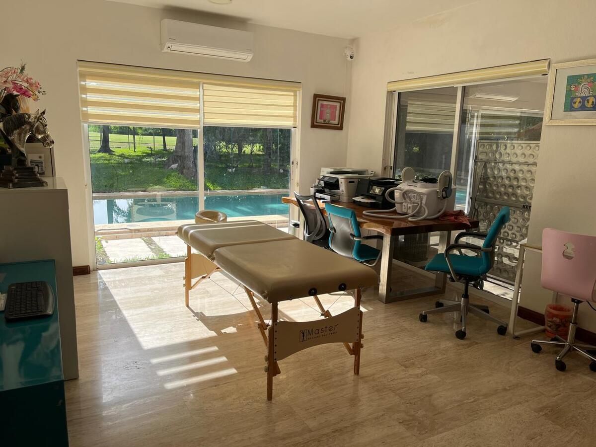 15 de 37: CUARTO DE MASAJE