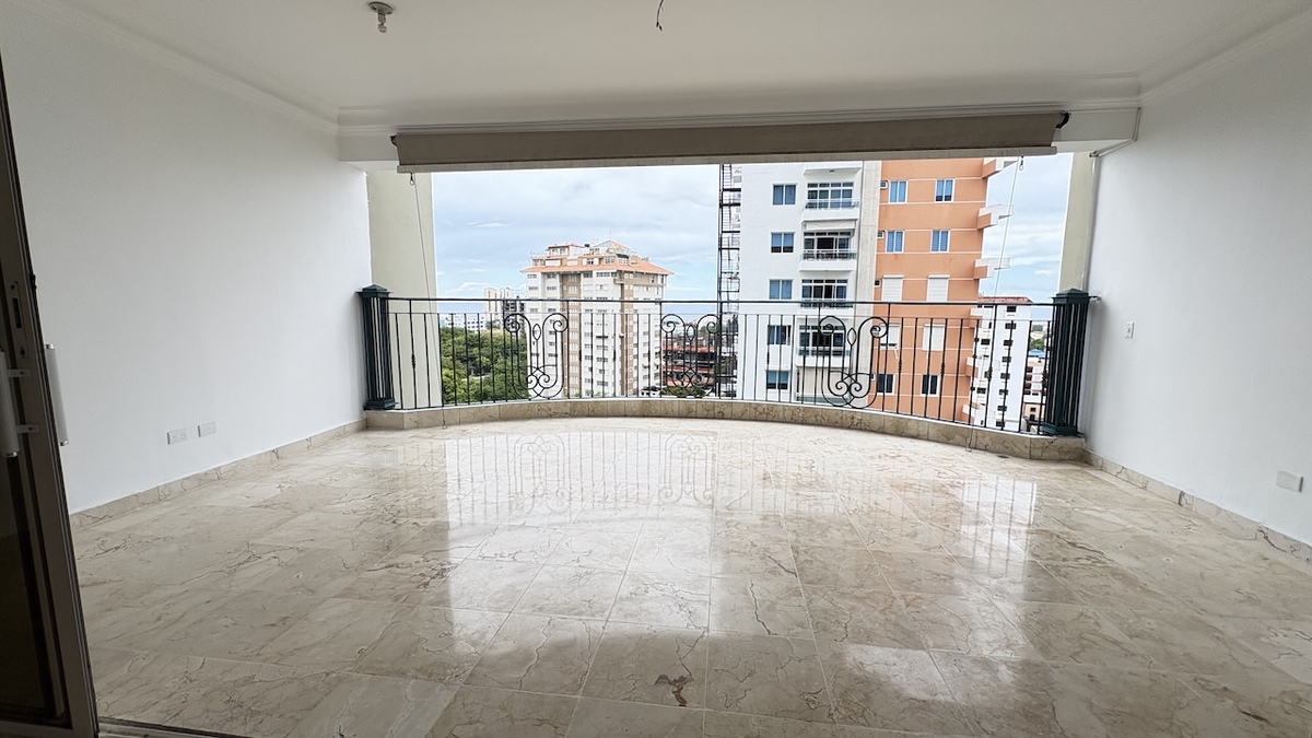 1 de 22: Balcón frontal vista al mar tamaño terraza