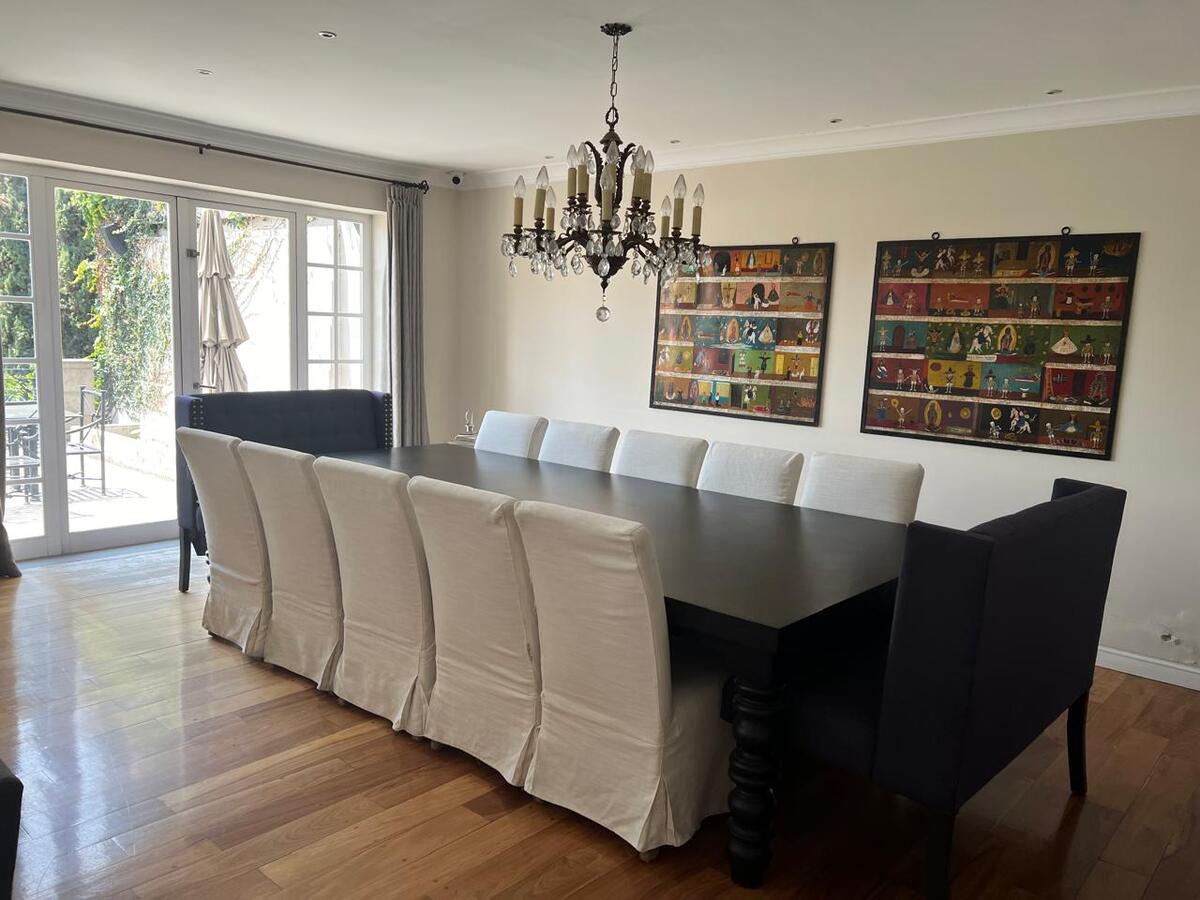 4 of 28: Comedor