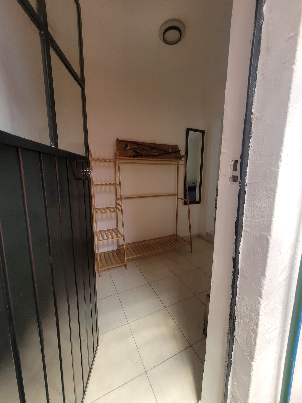 8 de 15: Entrada a la recámara