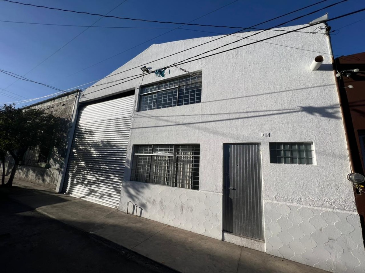 3 de 8