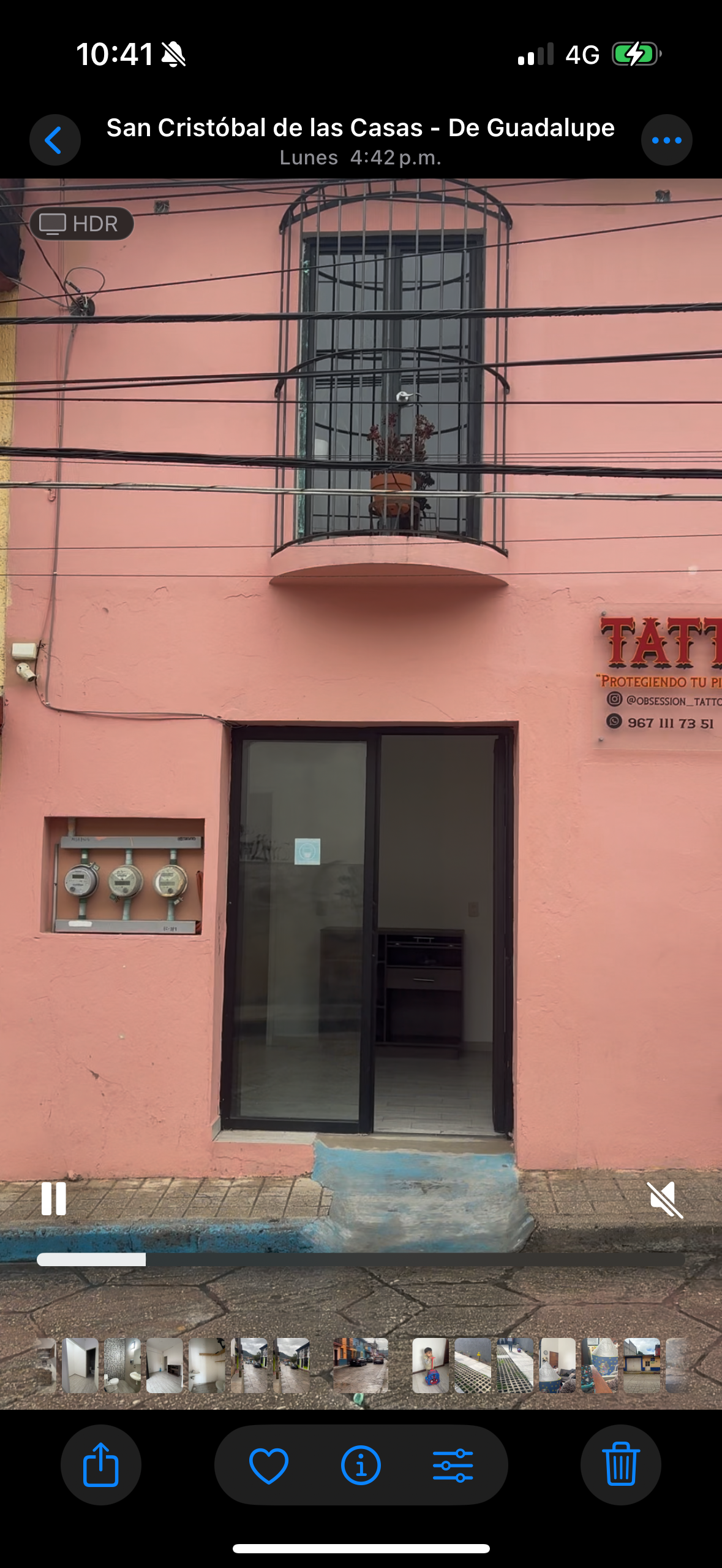 1 of 11: Fachada