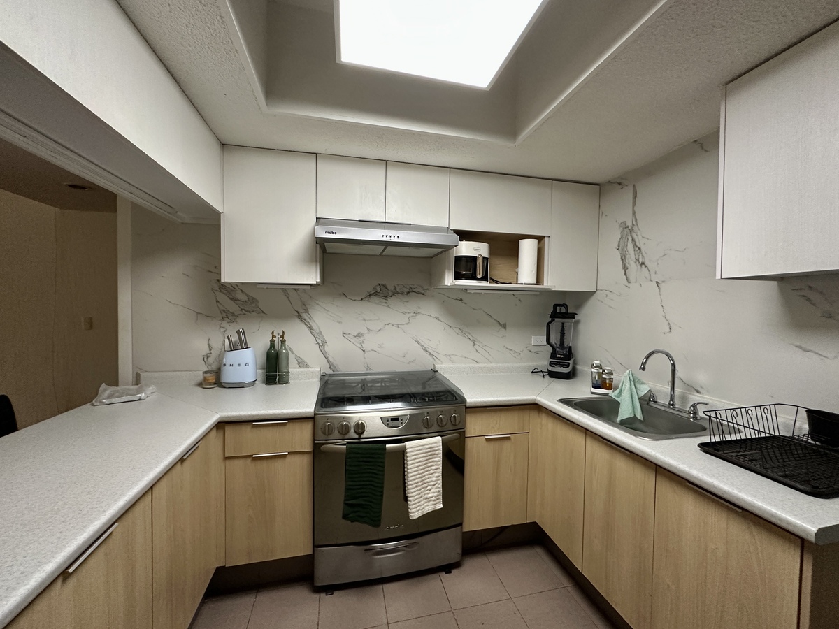 4 of 15: Cocina
