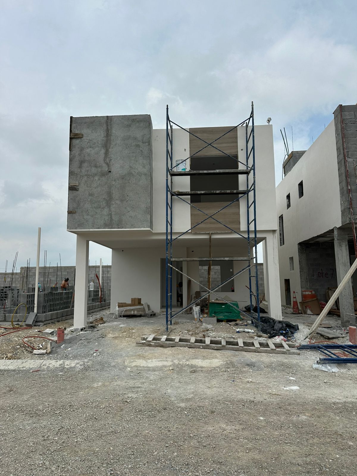 3 of 6: Avance de obra