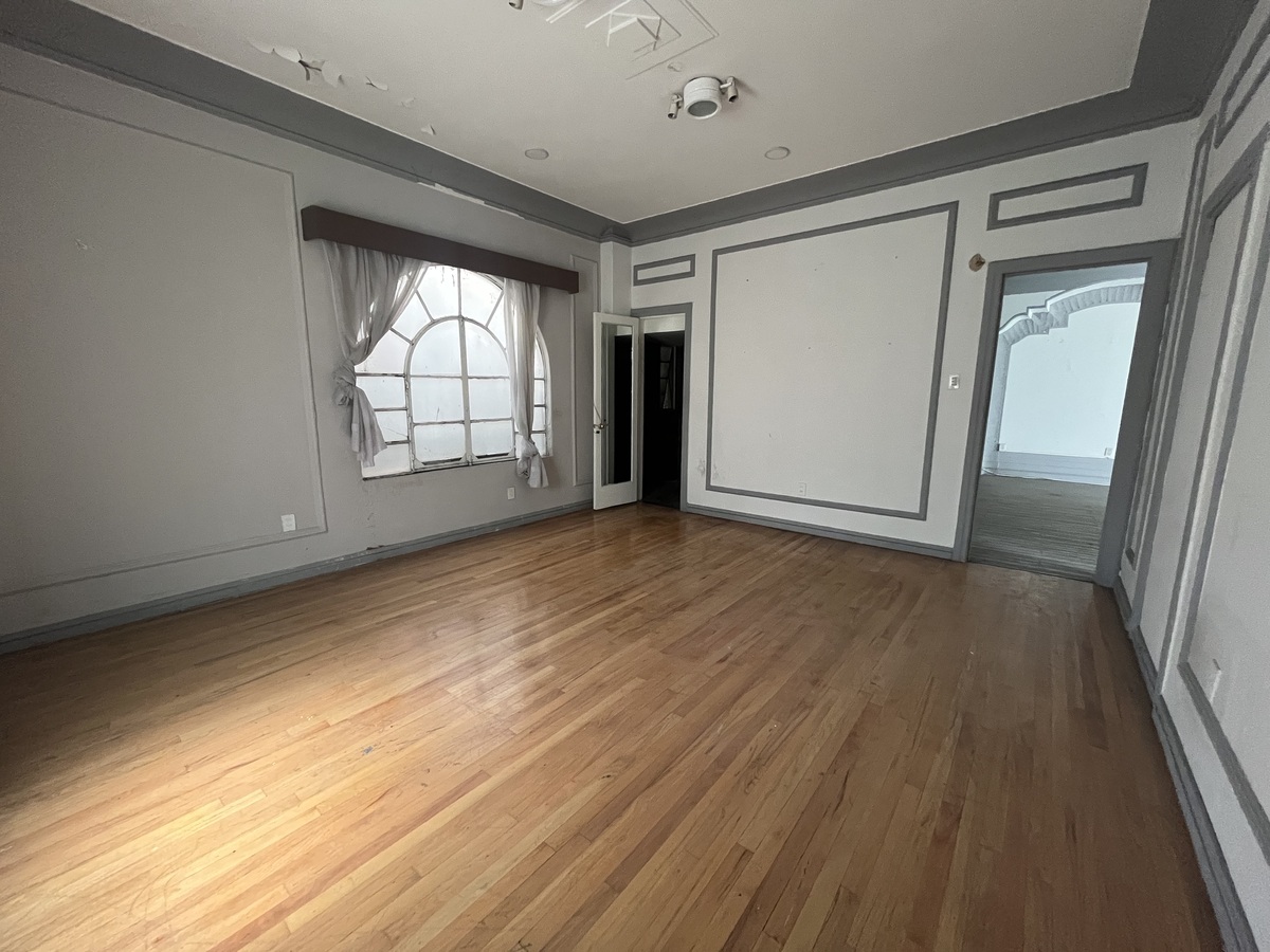 5 de 39: Salón 2