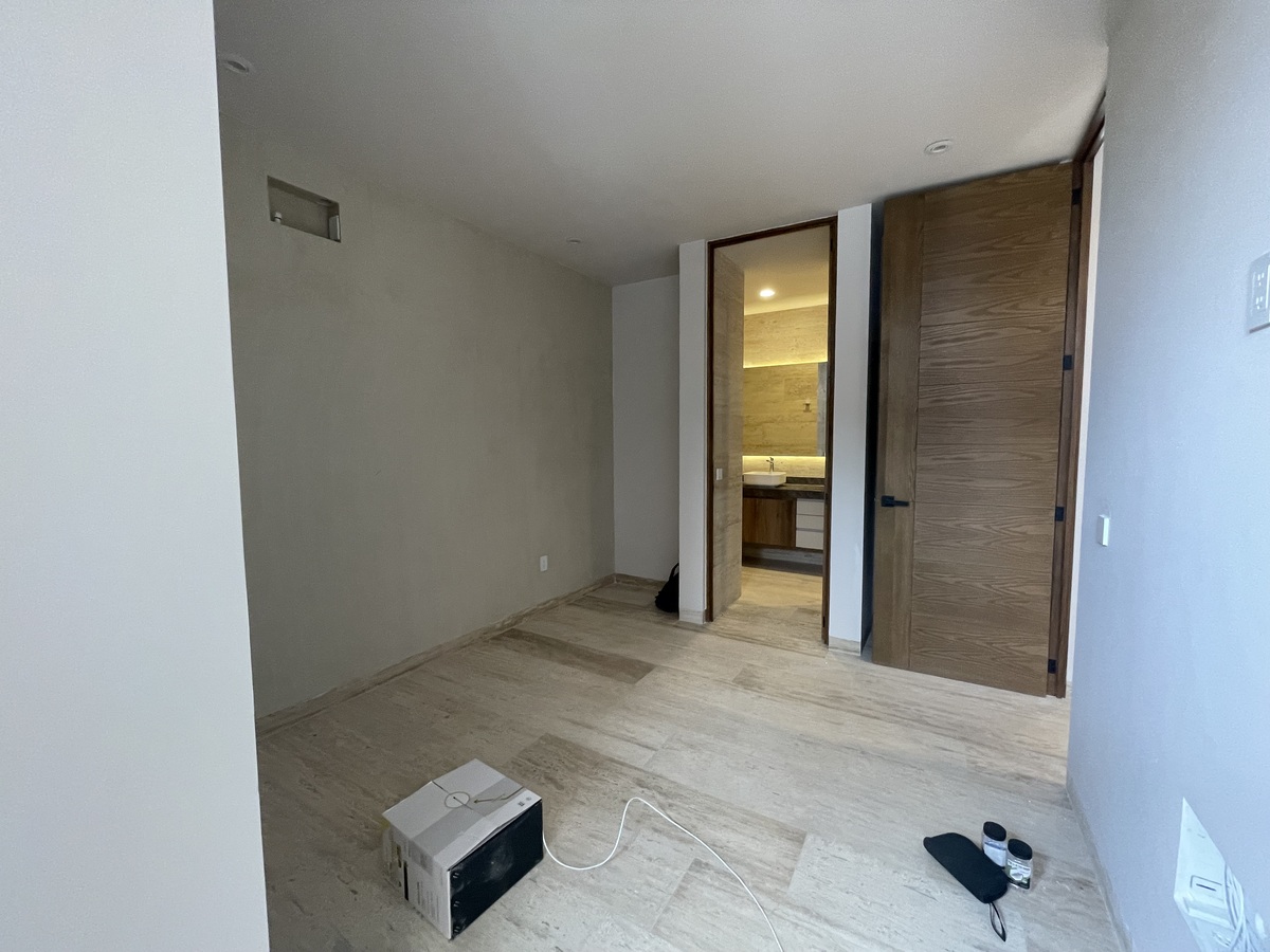 6 de 28: Baño completo en recamara de planta baja