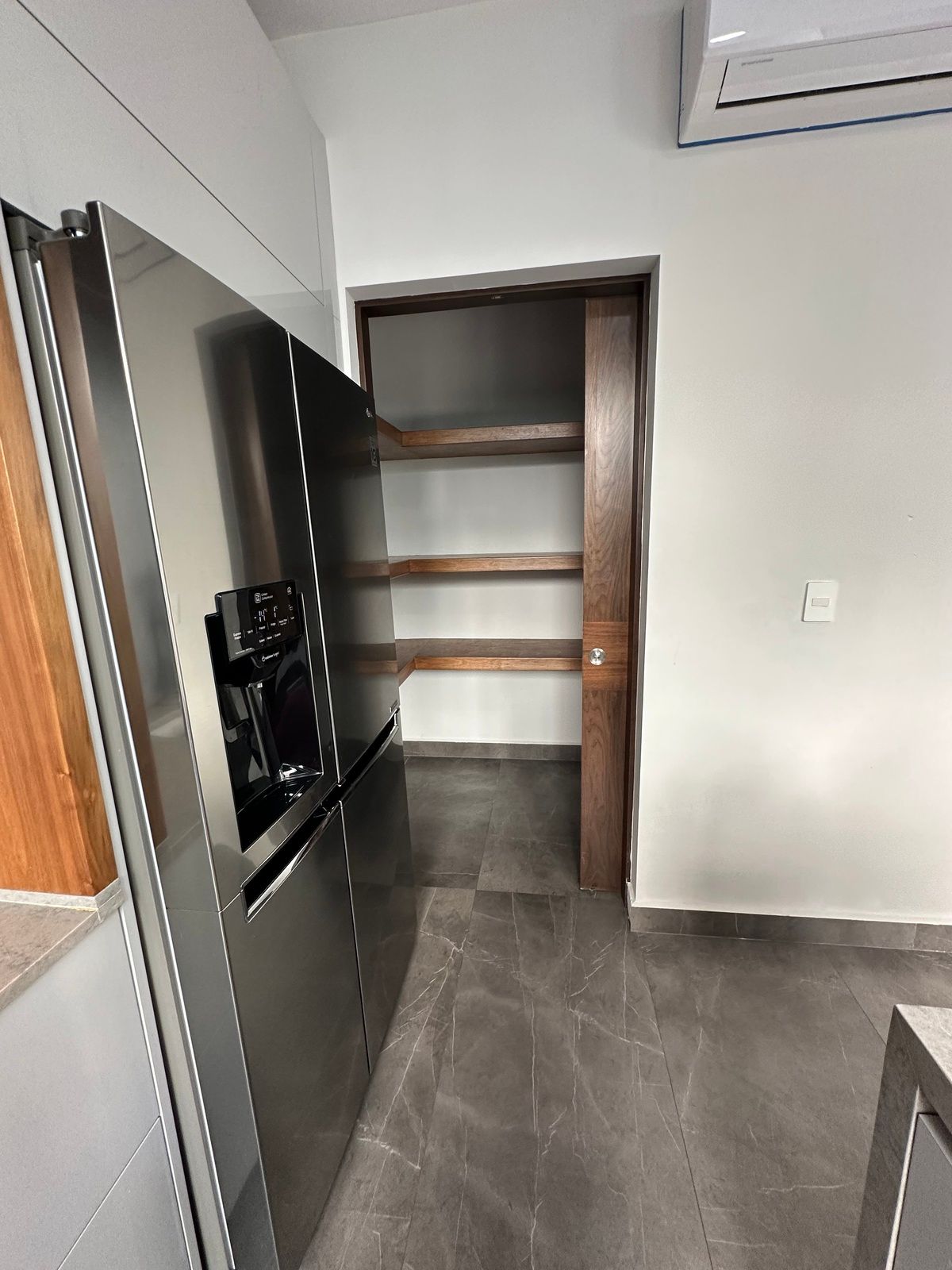 10 de 49: Amplia alacena