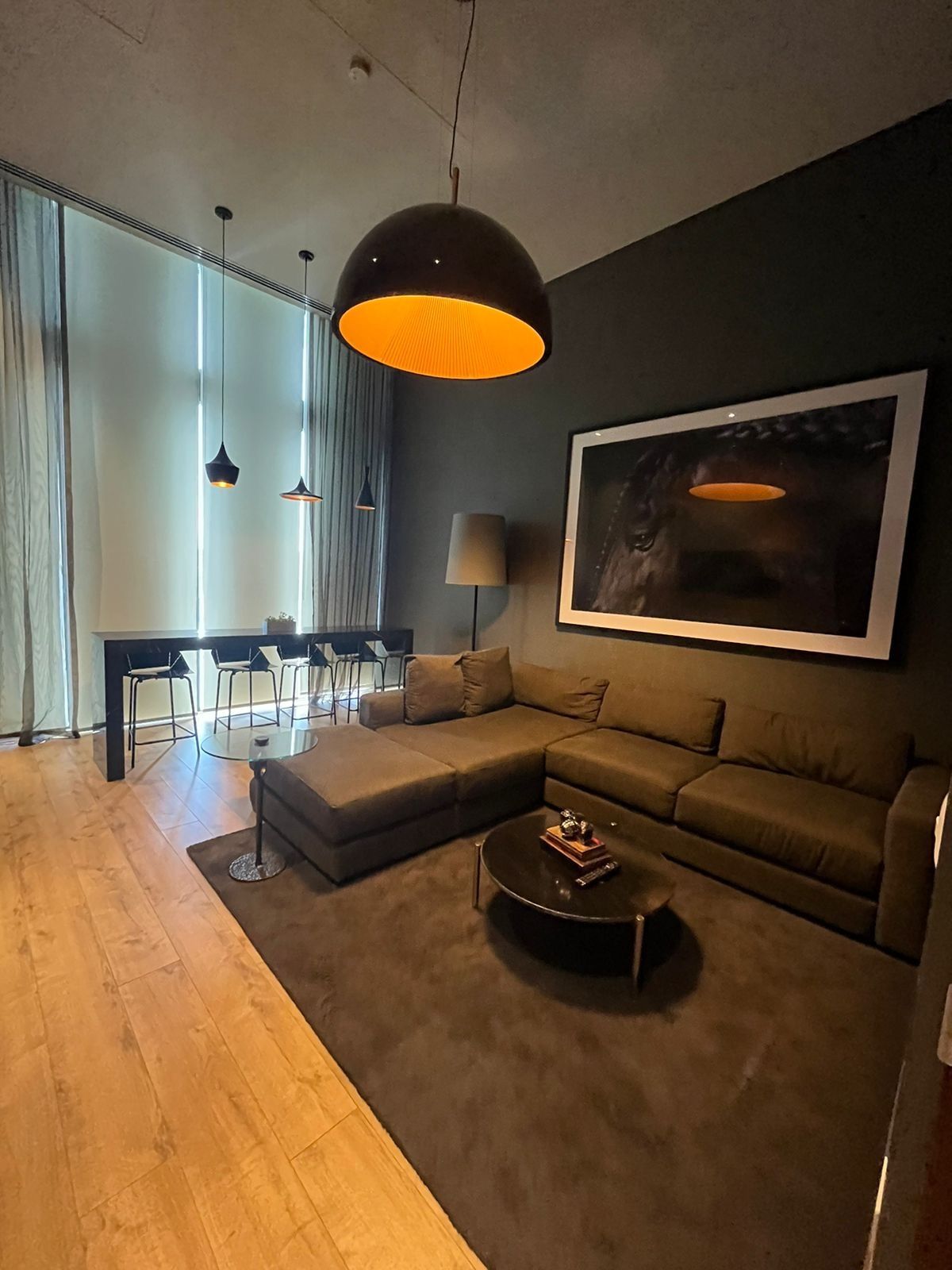 45 de 49: Salón Caballeros