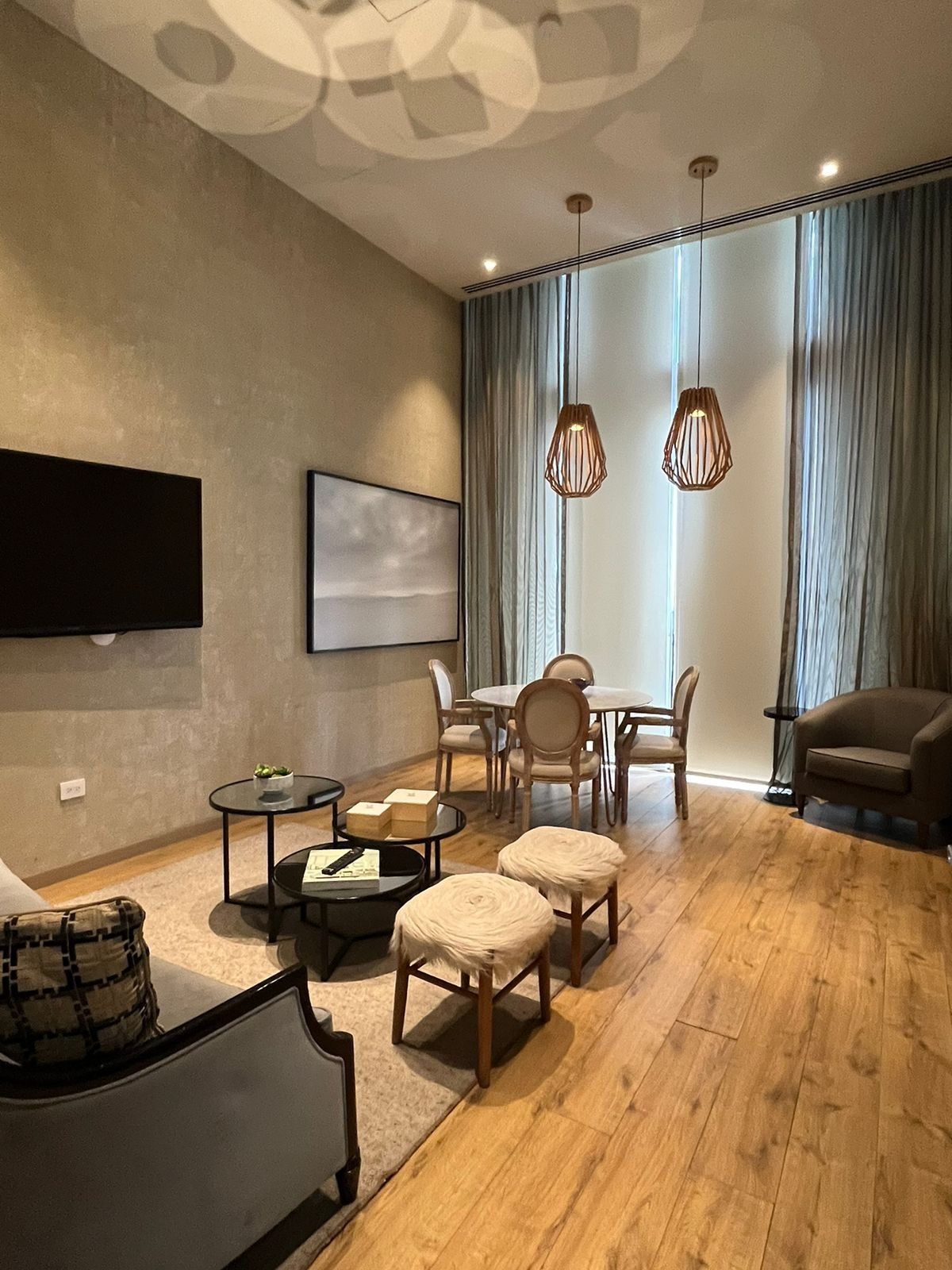 48 de 49: Salón Damas