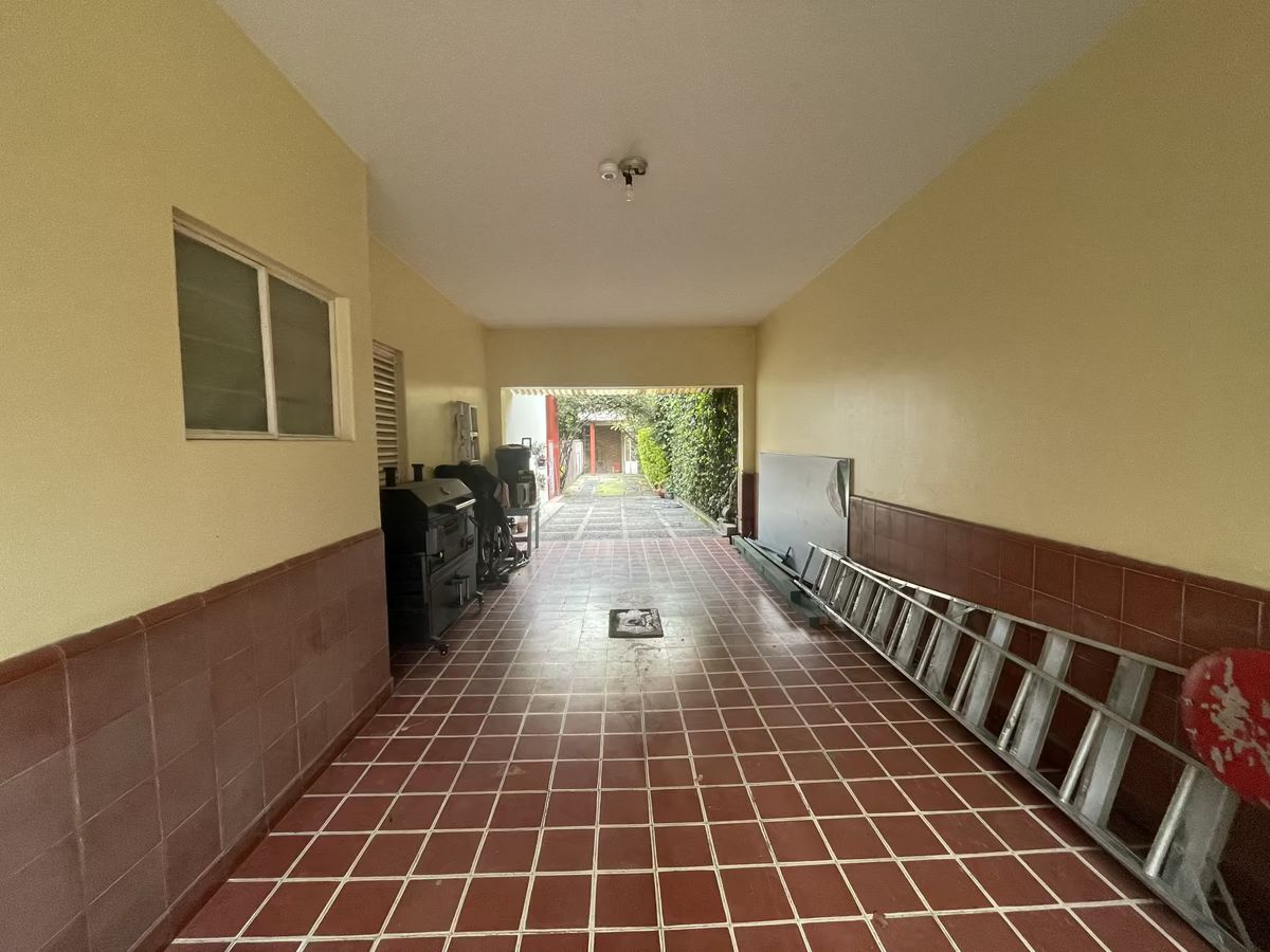 3 de 8