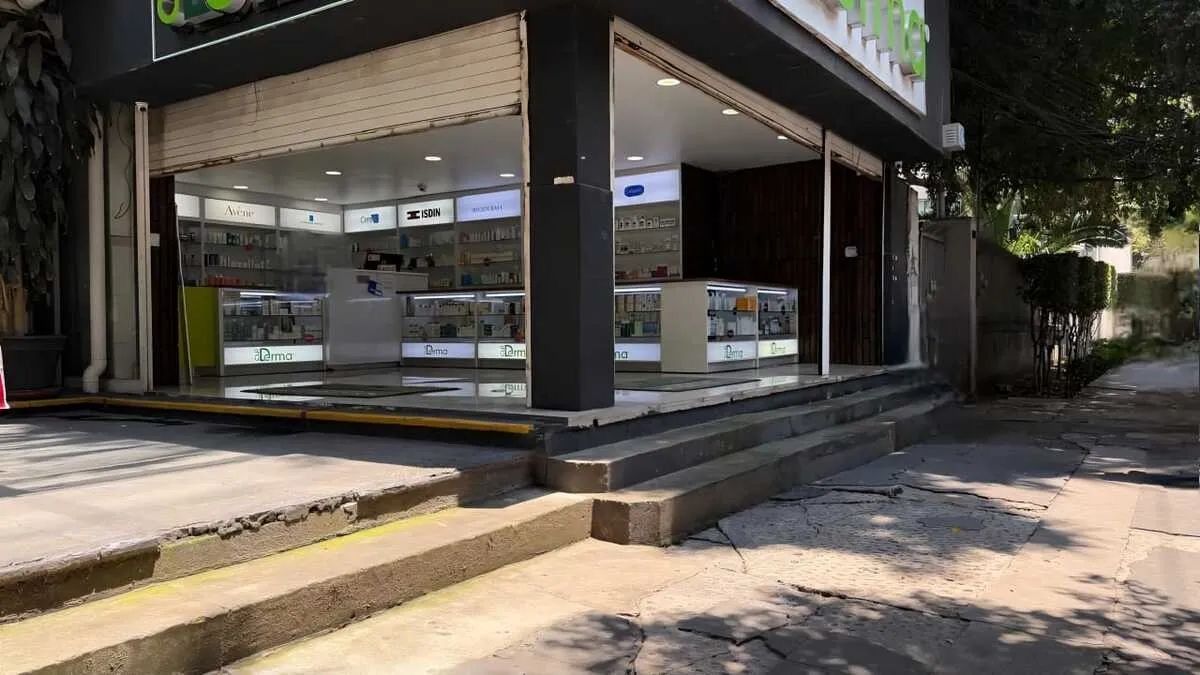 Renta Local Comercial 115m2 a pie de calle Roma Norte Cuauhtemoc CDMX