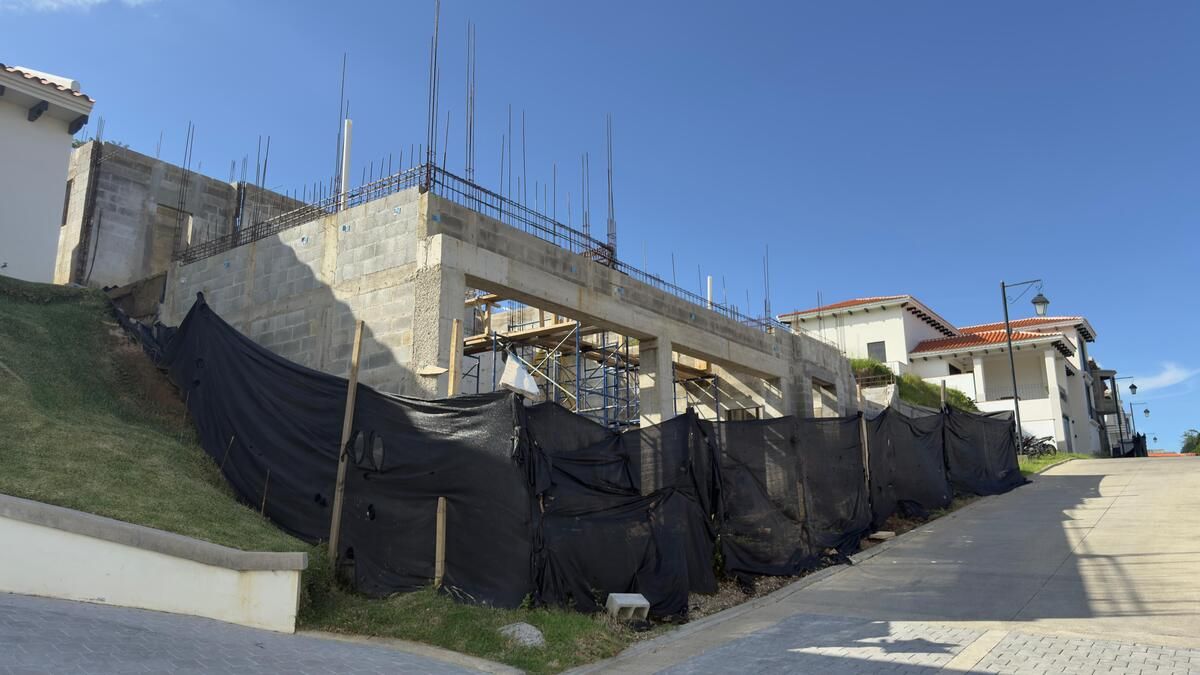 7 de 16: Casa en proceso construcción nivel 1