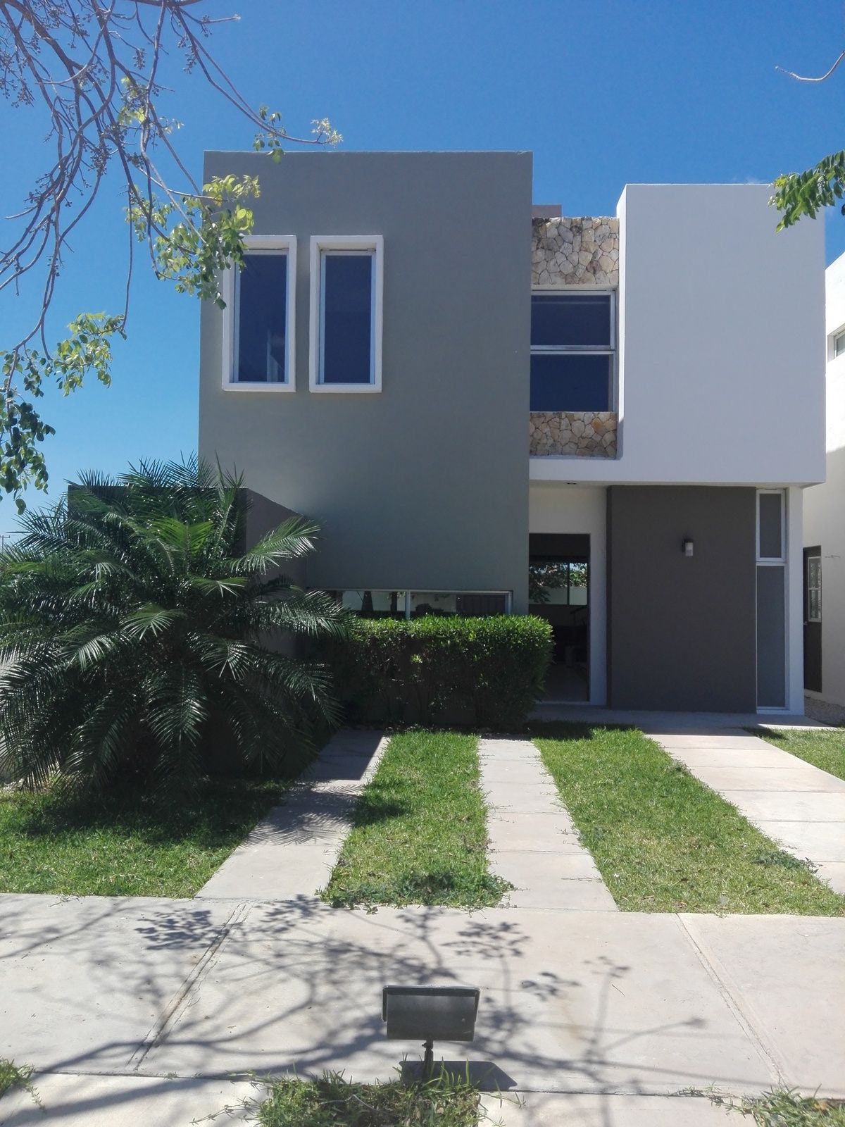 En Venta Casa de Dos Plantas Ubicada al Norte de Mérida, Yucatán