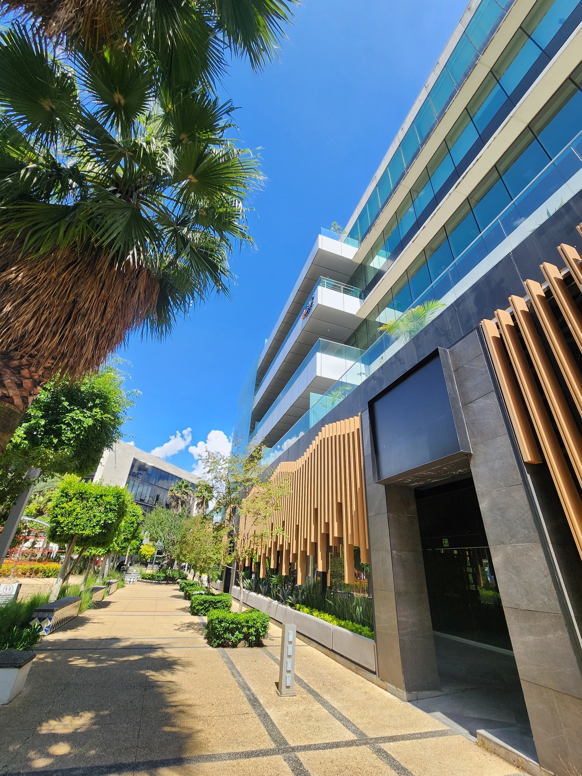1 de 39: Corporativo Angelópolis