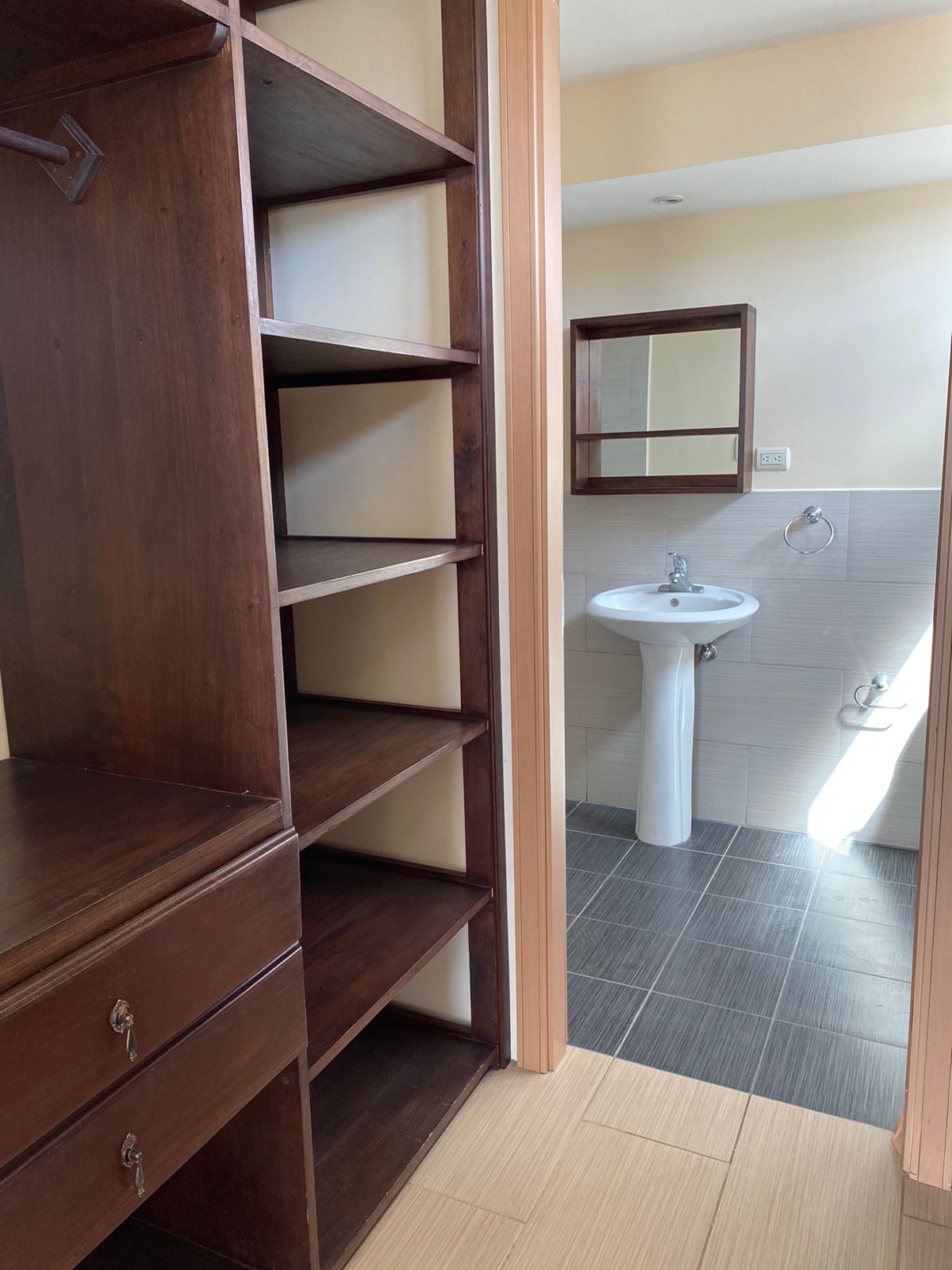 Apartamento en Zona 14, La Villa, Guatemala, foto 10 de 15