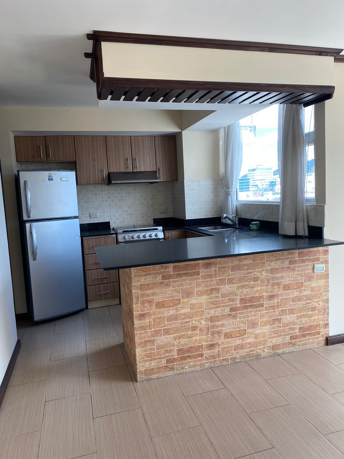 Apartamento en Venta – Condado La Villa, Zona 14, foto 1 de 15