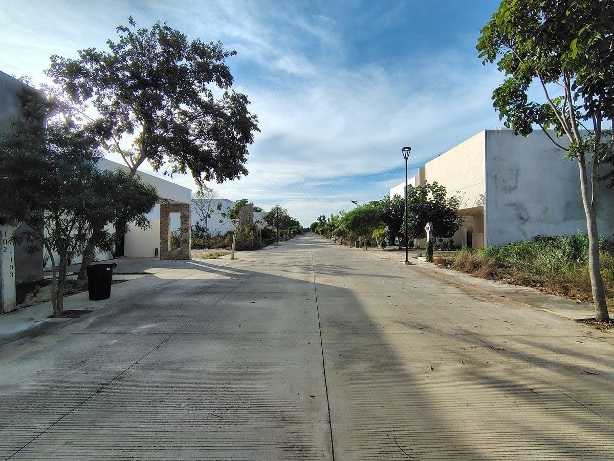Lote en esquina en venta en Residencial Tamora. - foto 5