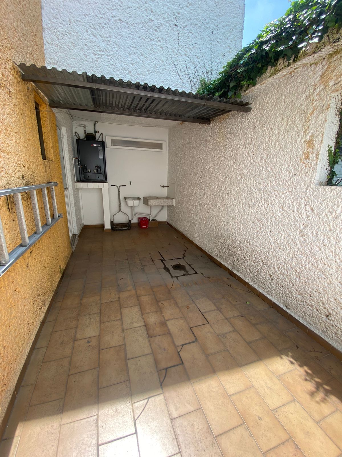 27 de 35