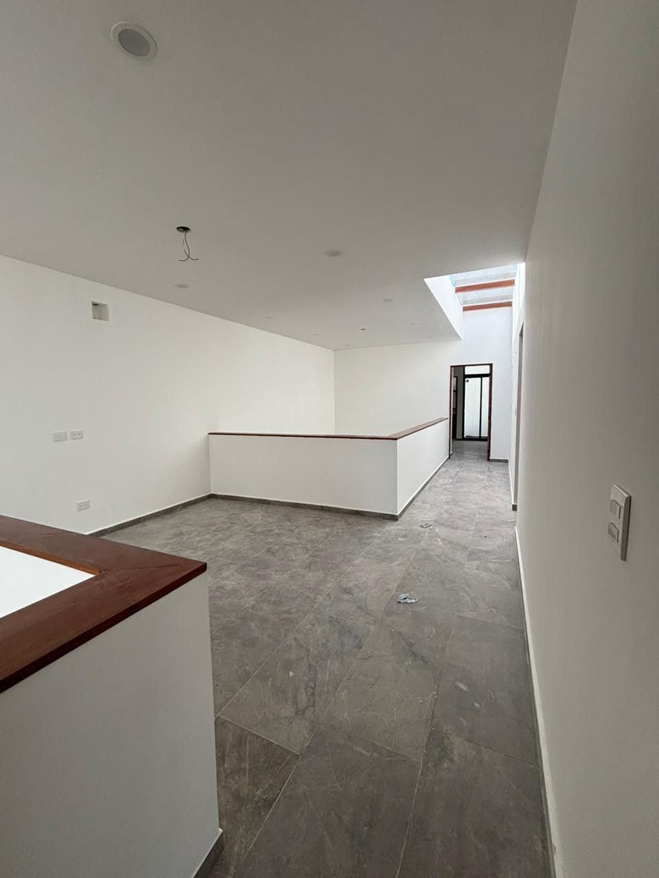 Sala de planta alta con barandal - casa venta Temozón, foto 4 de 50