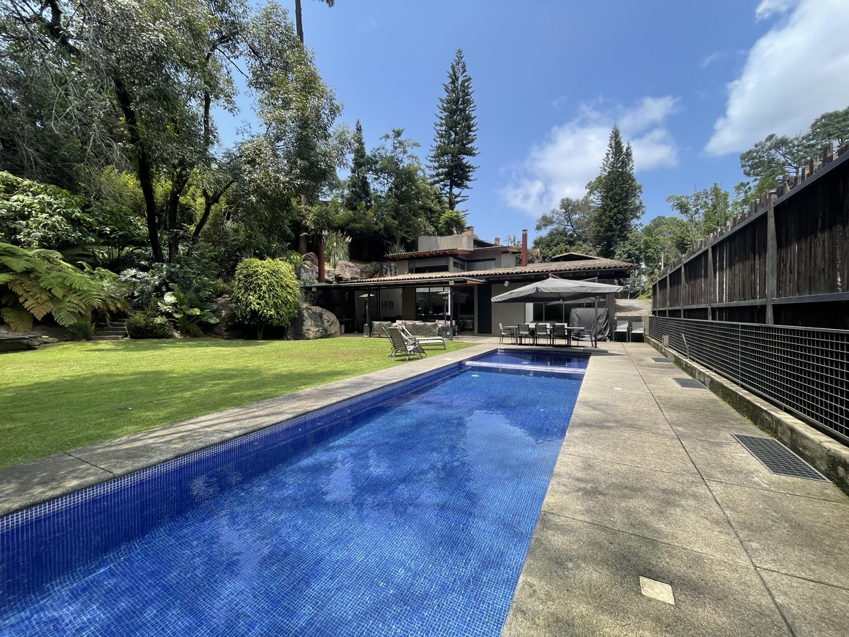 1 of 39: Alberca