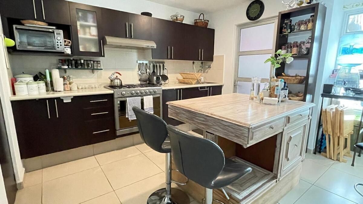 4 of 22: Cocina