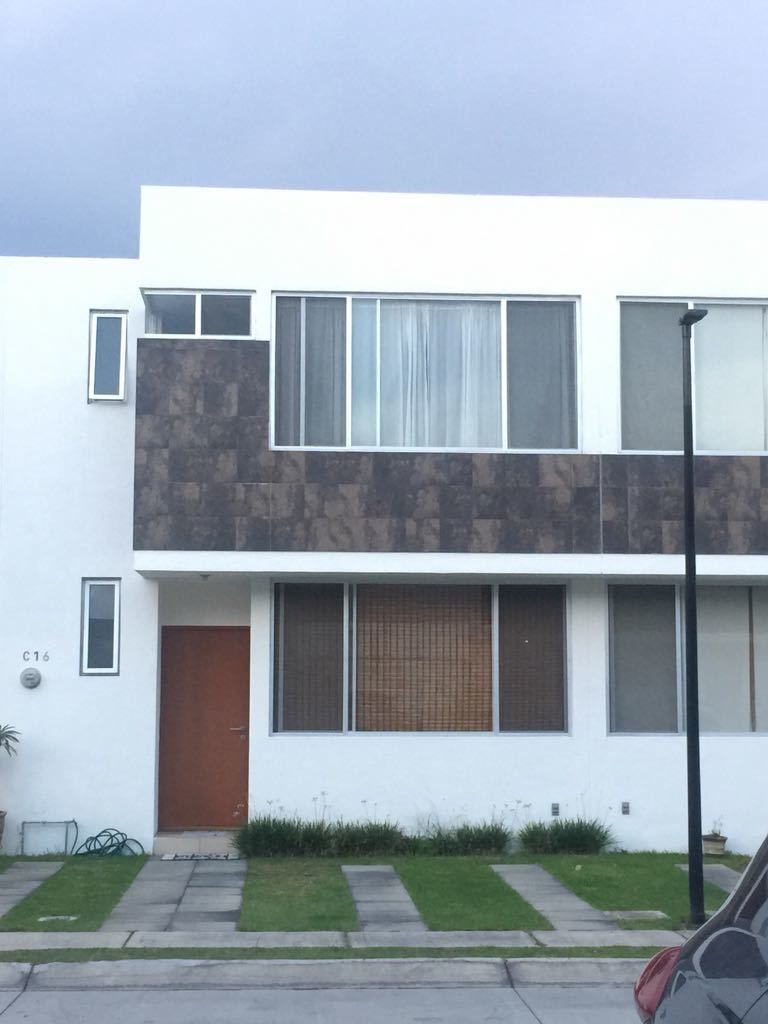 CASA EN RENTA Y VENTA, FRACCIONAMIENTO ARRAYANES EN ZAPOPAN