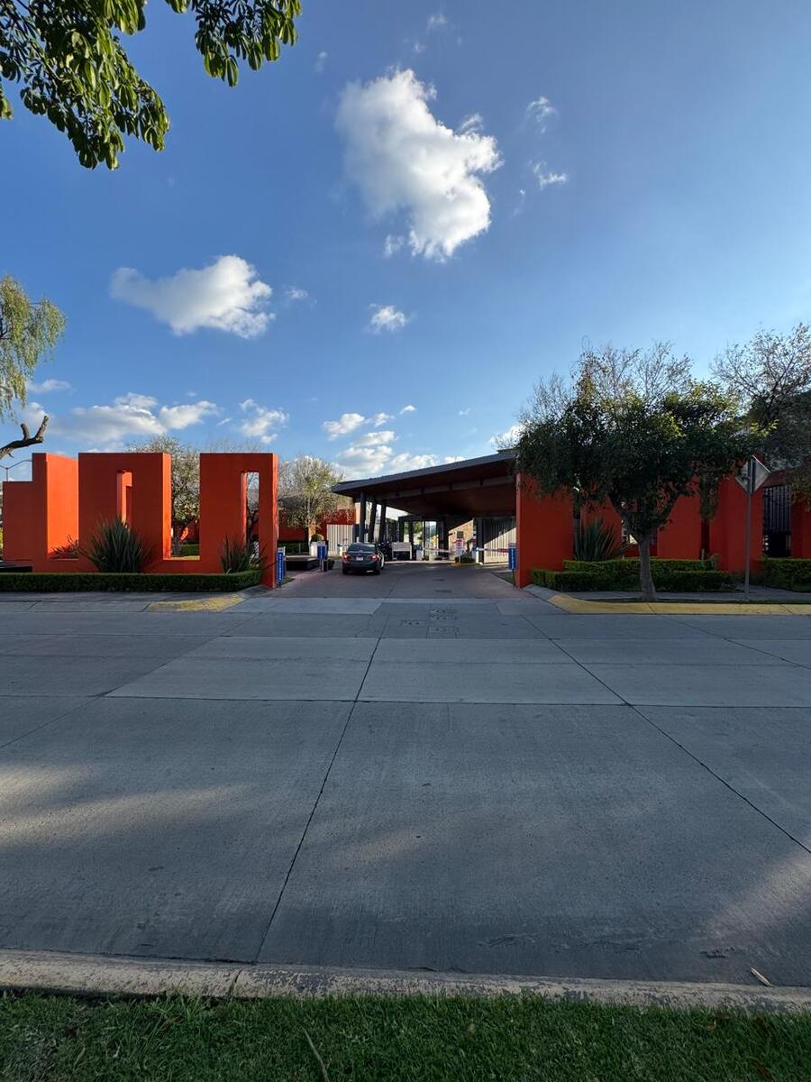44 de 47