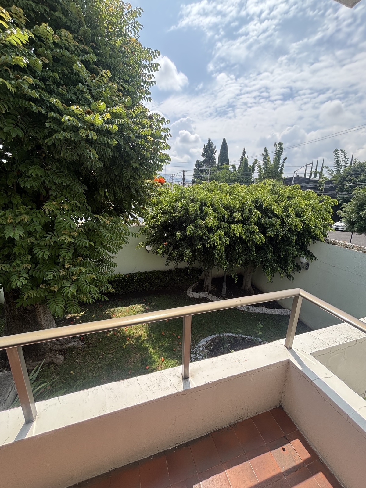 8 de 25