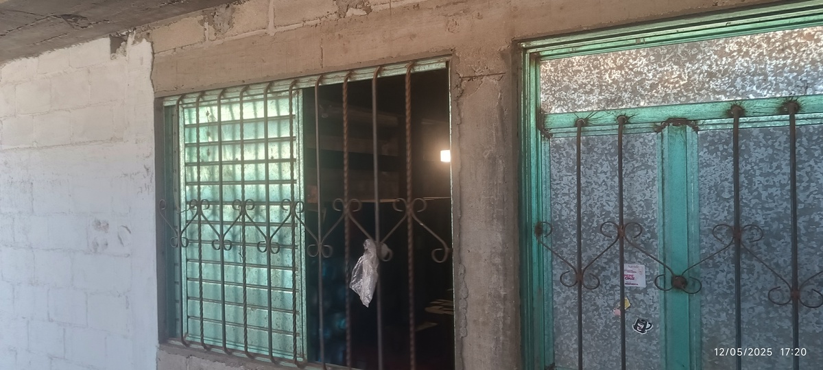 5 of 22: PUERTAS CON PROTECCION