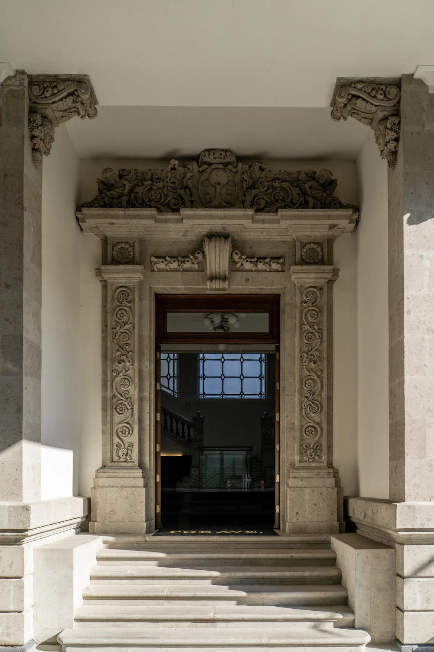 4 of 24: Puerta Casona