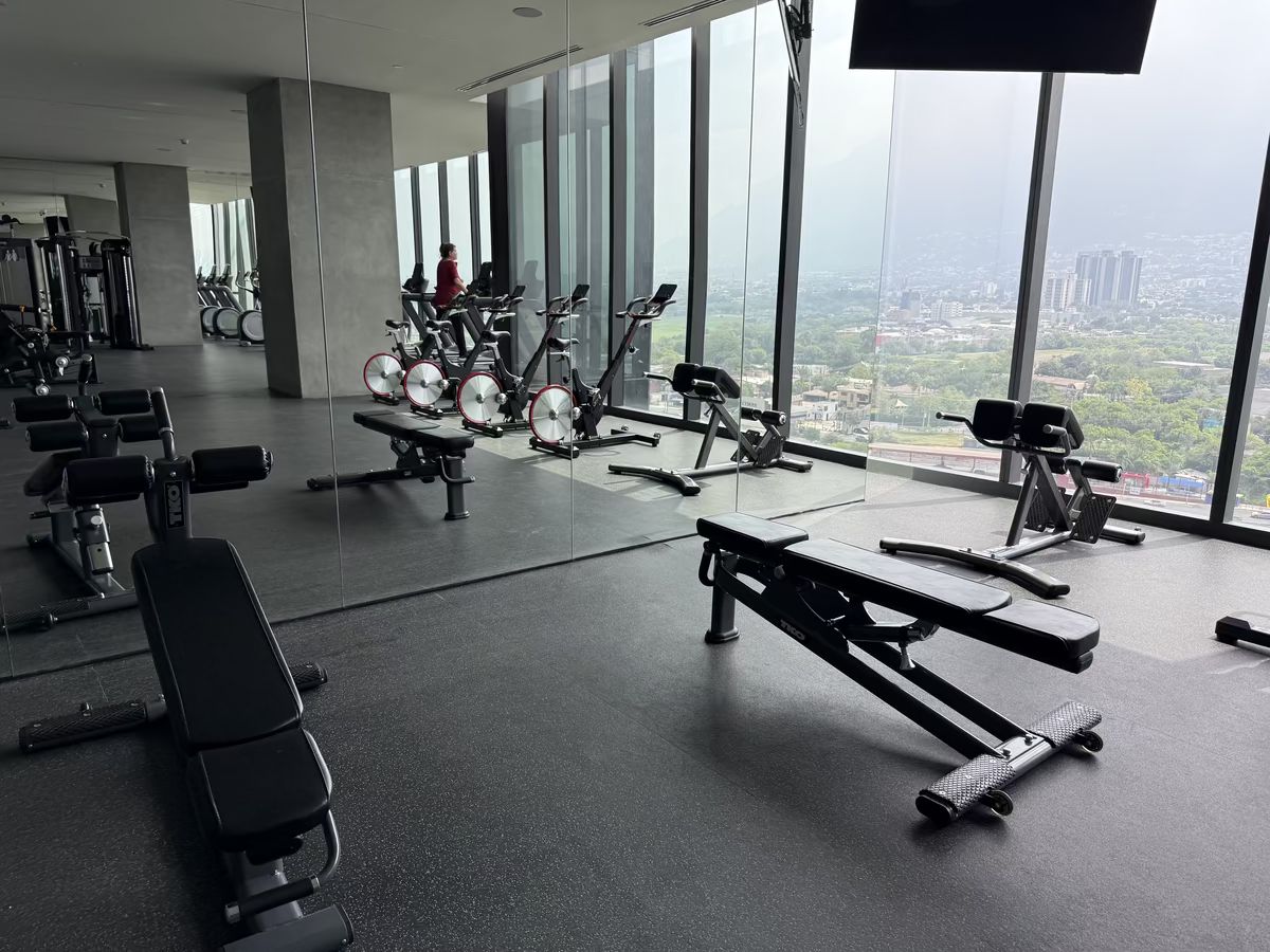 17 de 17: gimnasio