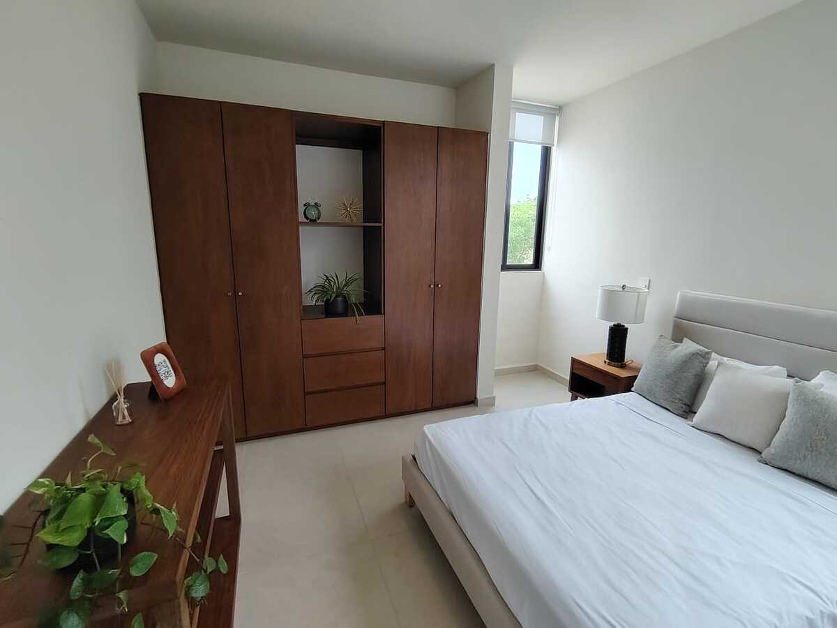 7 of 17: Recamara principal